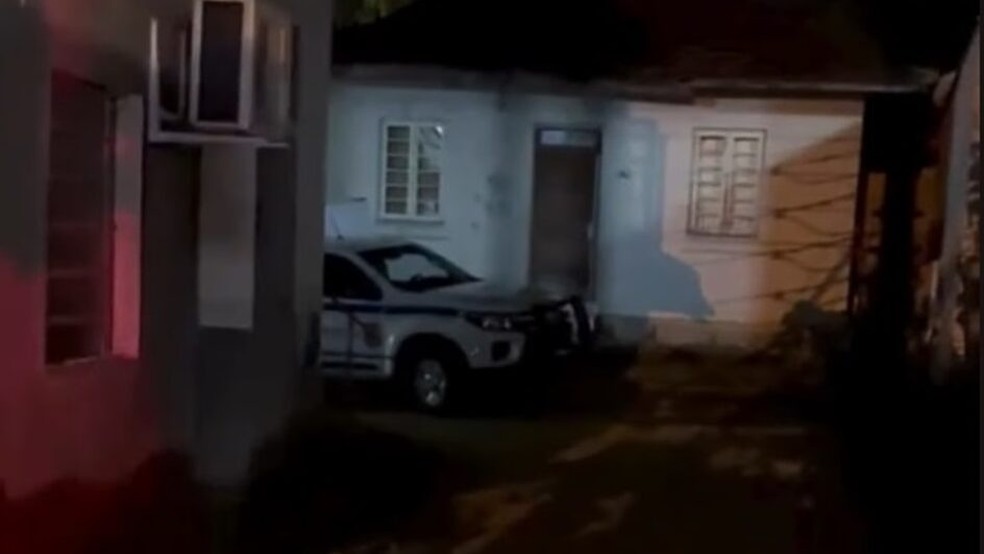 Crime aconteceu em pensão onde vítima e suspeito dividiam quarto — Foto: Jefferson Santos/Portal Mesorregional