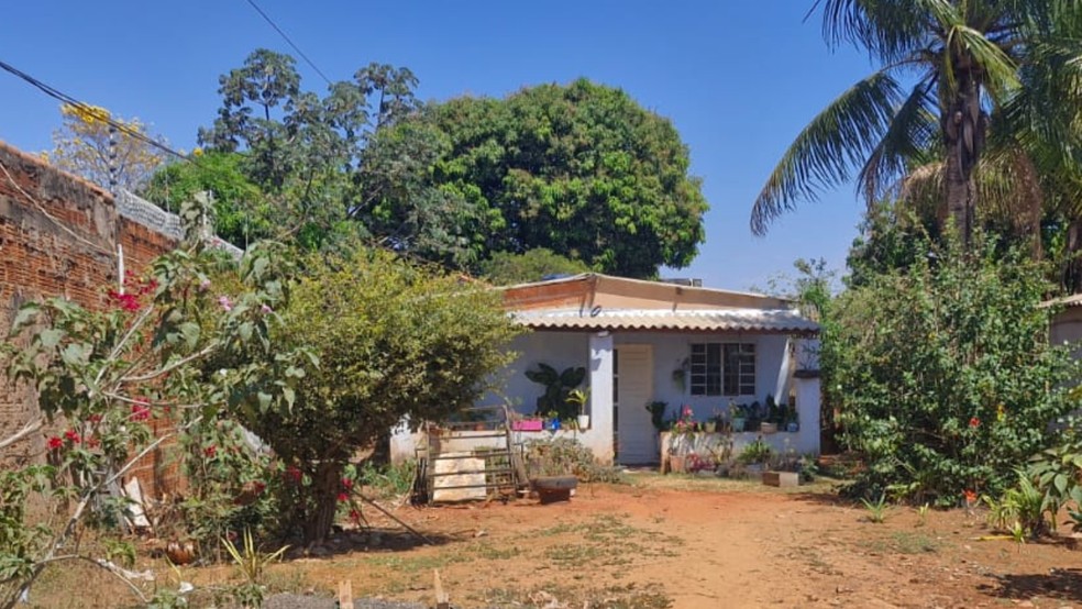 Casa onde cantor sertanejo foi executado a tiros em Campo Grande — Foto: Huanderson Merloti/ TV Morena