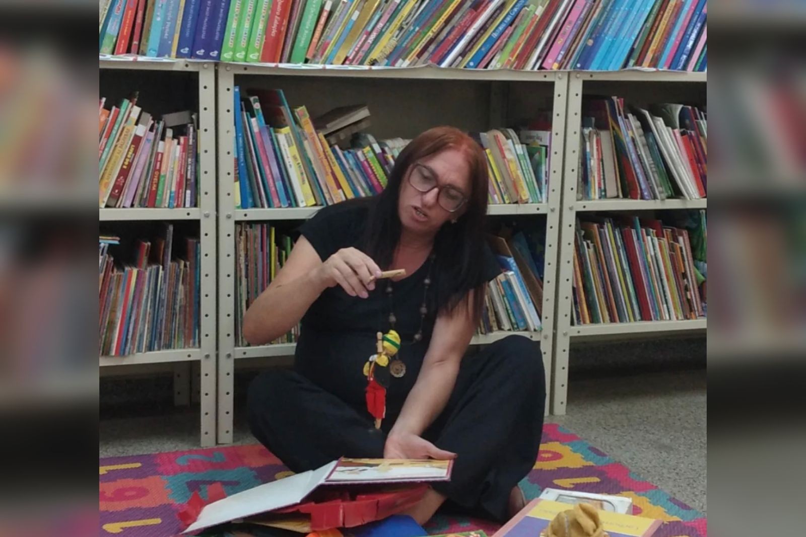 Diretora do interior de SP se identifica como a primeira travesti à frente da educação infantil no país: 'Escola é lugar de transformar a sociedade'