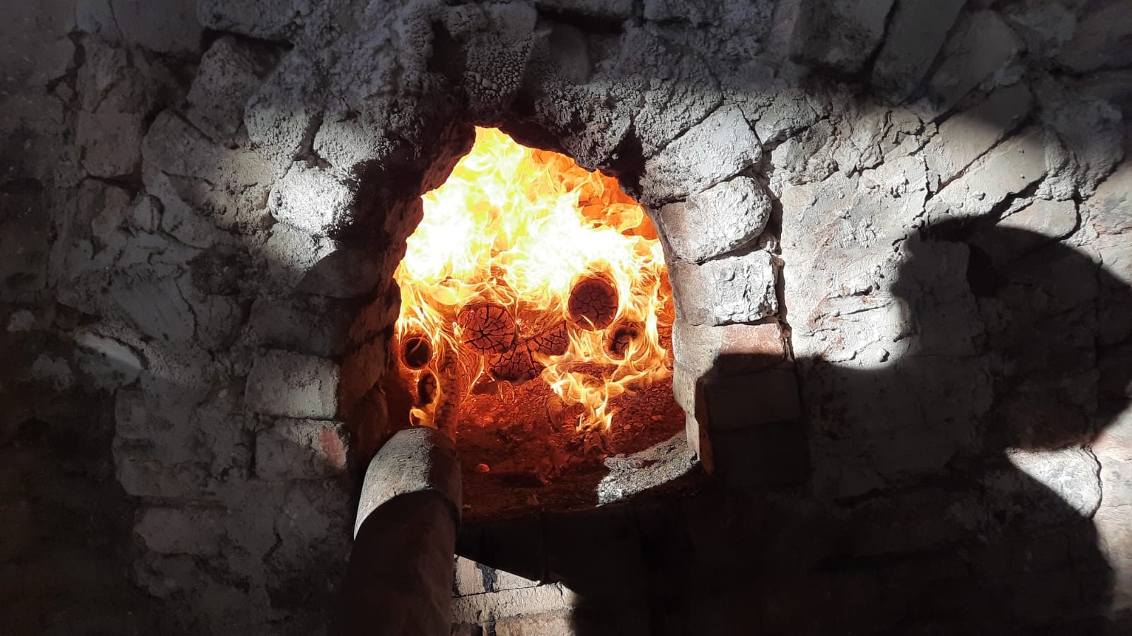 Homem que matou a ex-namorada grávida e ocultou corpo em forno de cal é condenado a 31 anos de prisão em MG