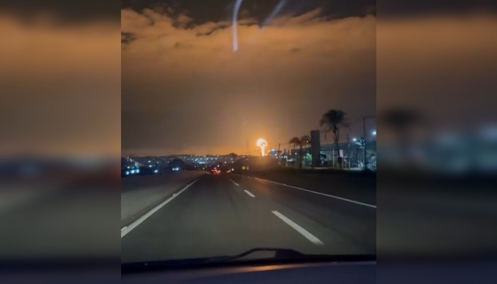 Explosão de empresa em Itupeva (SP) pode ser vista de longe — Foto: Divulgação/Itupeva Agora