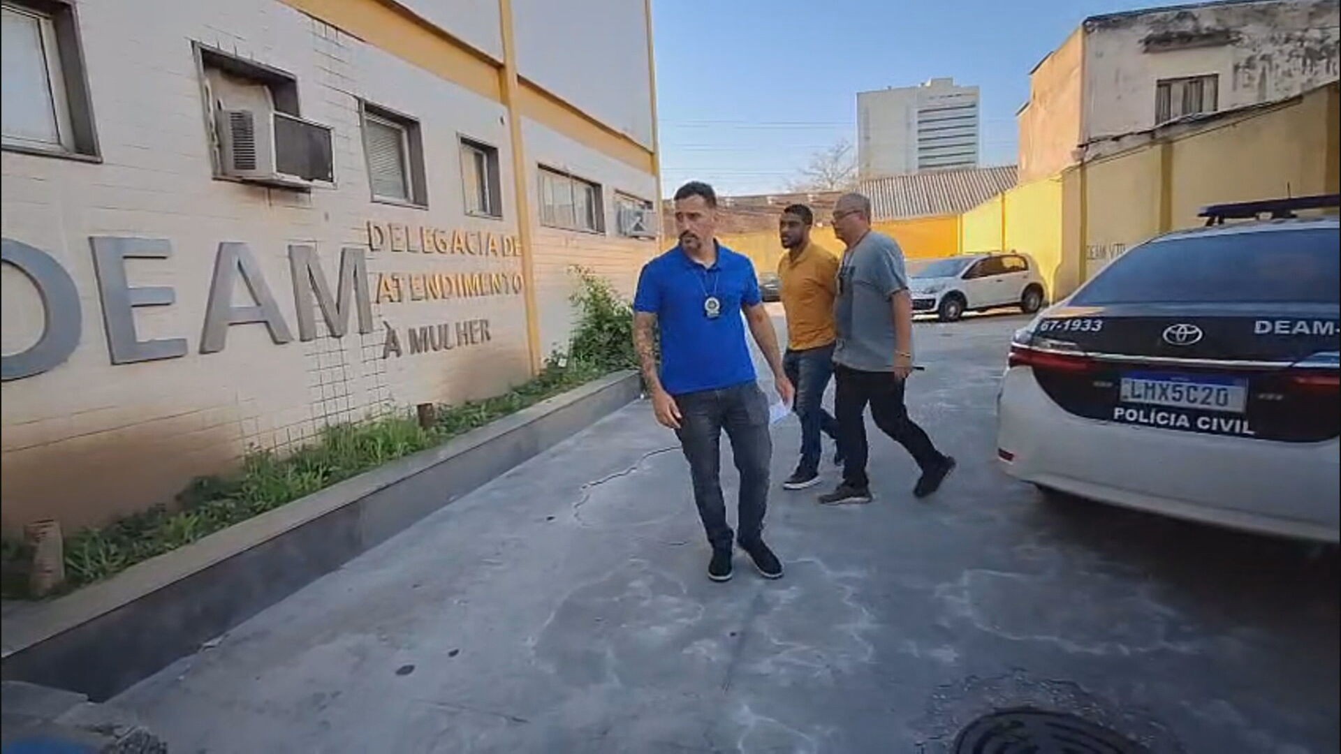 Polícia prende suspeito de agredir  namorada por ela se recusar a mostrar senha do celular no RJ