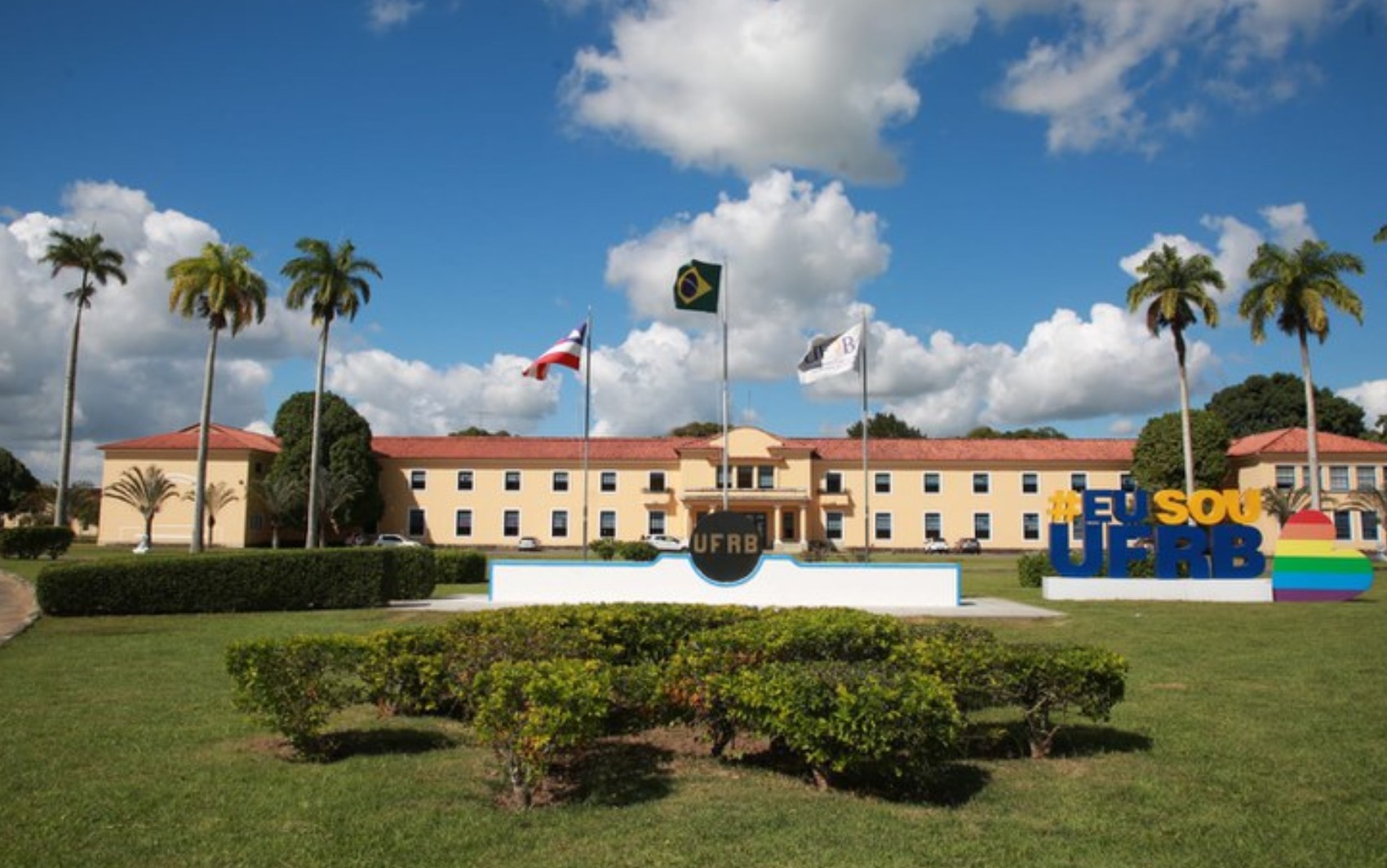UFRB anuncia concurso público com 72 vagas de professor no interior da Bahia