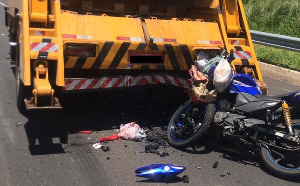 Jovem que debochava da polícia dando 'grau' em moto morre ao bater em  caminhão na BR-222, no MA, Maranhão
