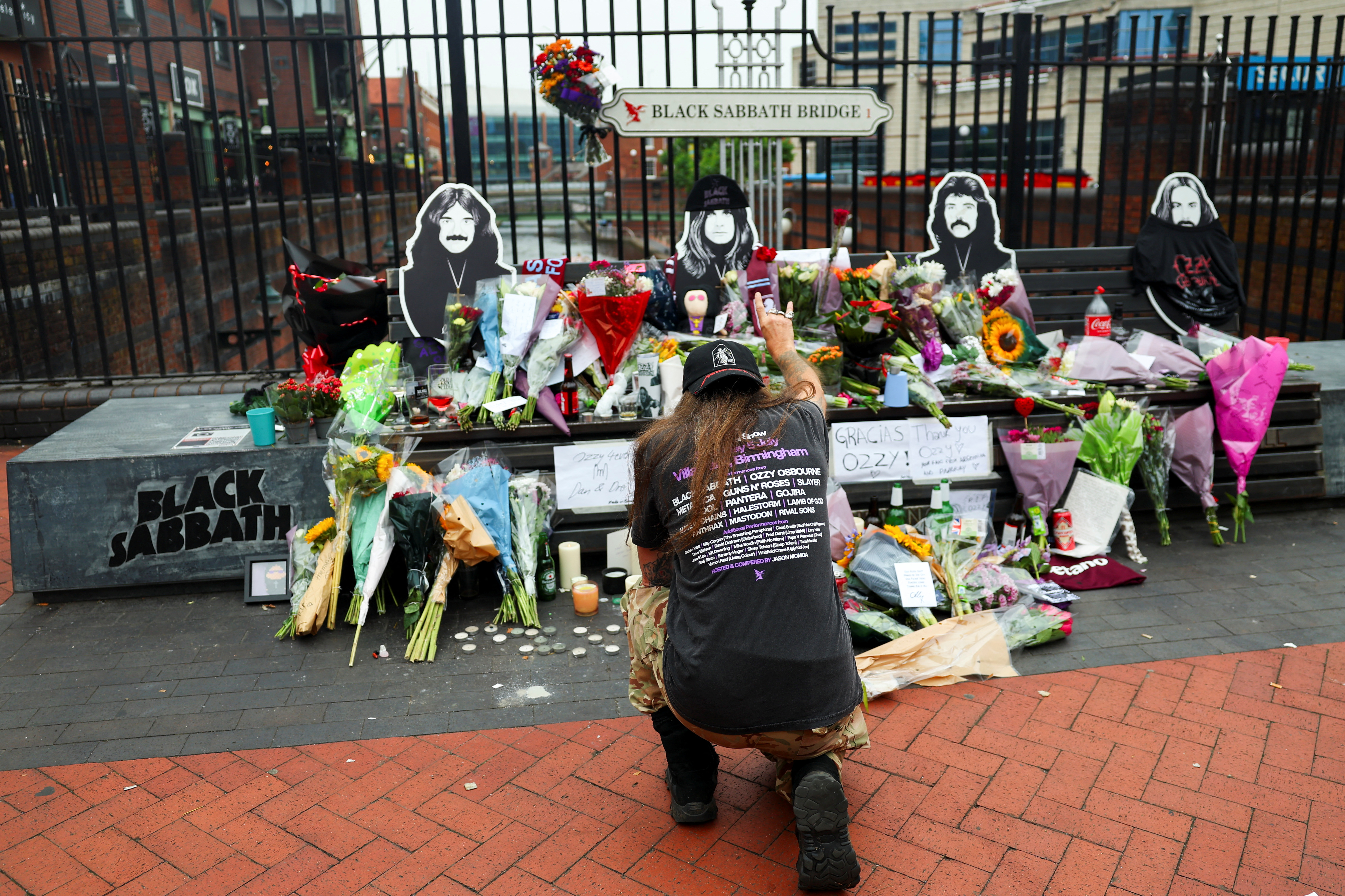 Funeral de Ozzy Osbourne terá homenagens nas ruas de Birmingham 