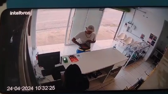 Suspeito de roubar loja de celulares é preso em Itapeva - Foto: (Reprodução)