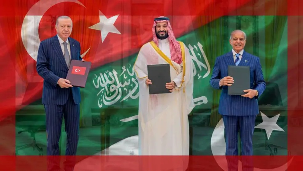 Líderes da Turquia, Arábia Saudita e Paquistão assinam pacto histórico — Foto: Reuters