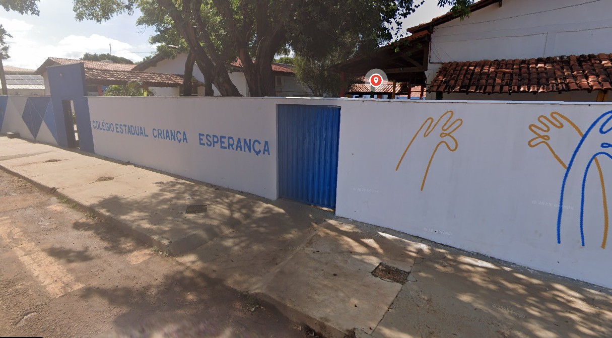 Aluno de 17 anos é suspeito de agredir professor com cadeira e socos dentro de sala de aula, diz Polícia Militar