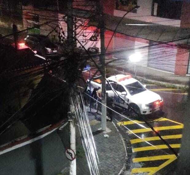 Homem é preso por suspeita de agredir namorada em Volta Redonda