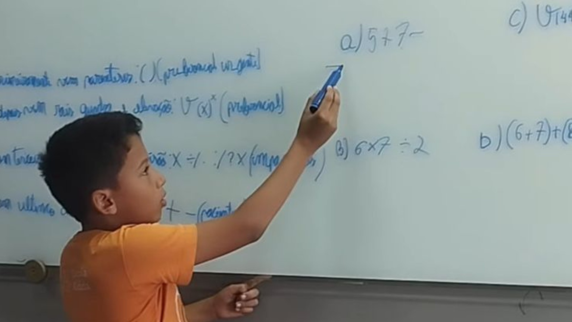 Criança de Goiânia passa a fazer parte de associação internacional de alto QI 