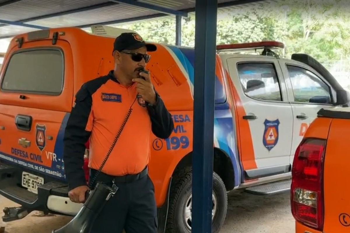 Defesa Civil faz simulado de emergência em São Sebastião, SP