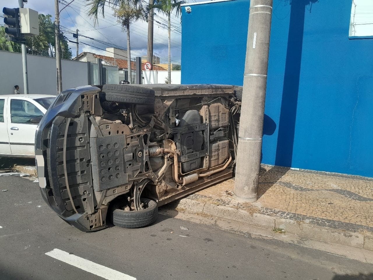 Capotagem: acidentes de trânsito deixam feridos em São Carlos e região; FOTOS 
