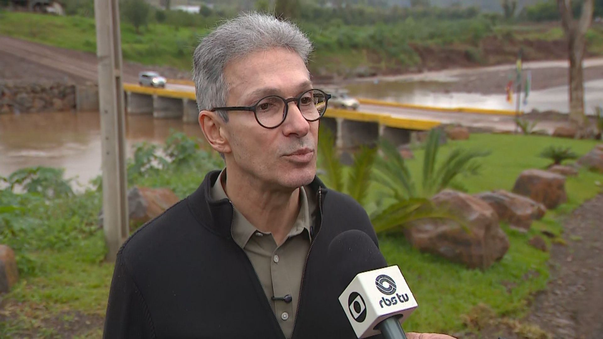 Em agenda no RS, Zema fala em plano de 'construção de barragens' para evitar novos desastres no estado