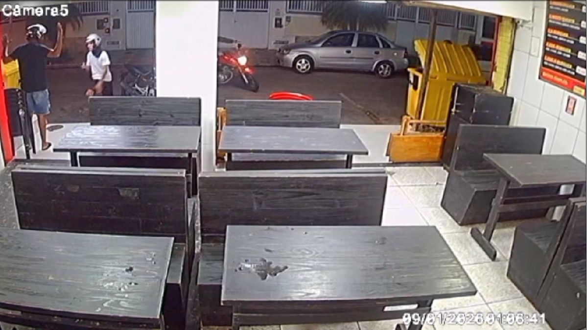 Homens roubam duas motos em Maricá, trocam tiros com a PM e conseguem fugir