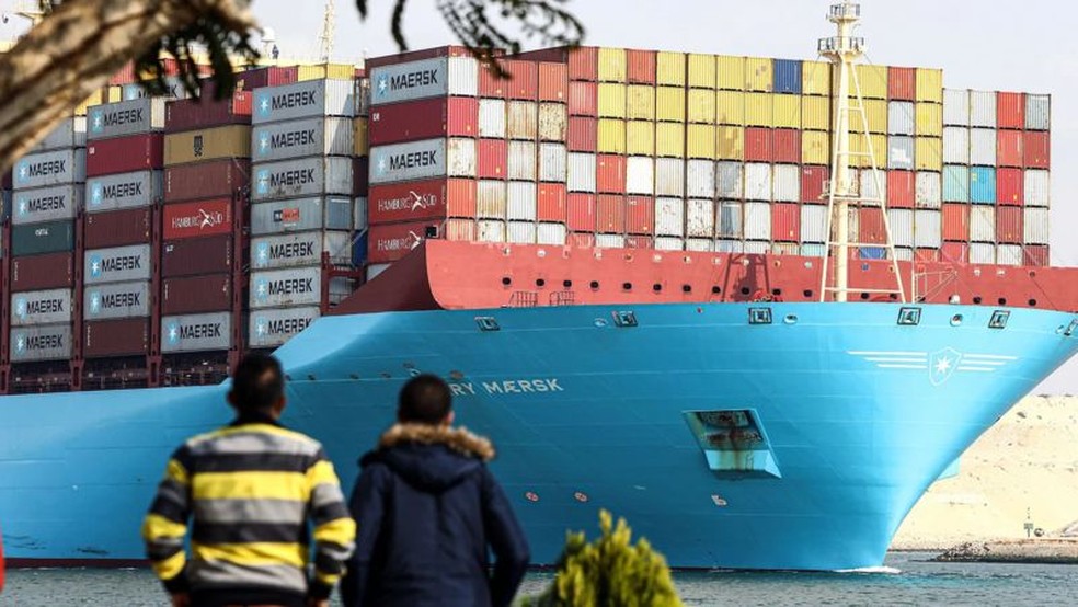 Estima-se que 12% do comércio global passe pelo Mar Vermelho todos os anos — Foto: Alamy via BBC