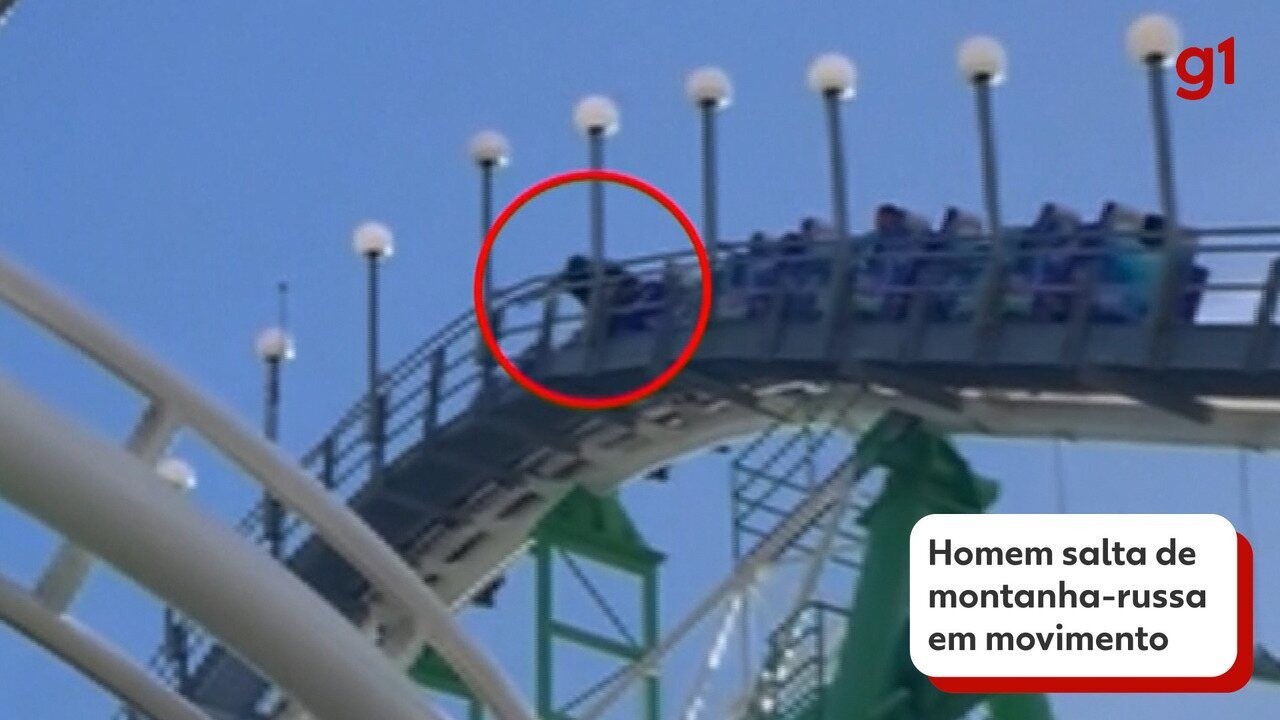 Homem pula de montanha-russa em movimento após barra de segurança se soltar