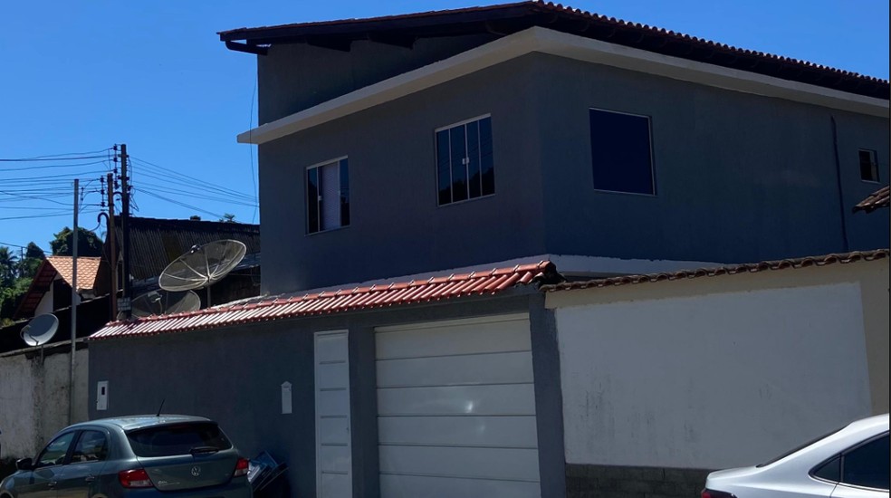 asa em Angra Casa em Angra dos Reis (RJ) onde Jair Bolsonaro realizou uma live nas redes sociais no domingo (28) &mdash; Foto: Isabelle Magalh&atilde;es/TV Rio Sul