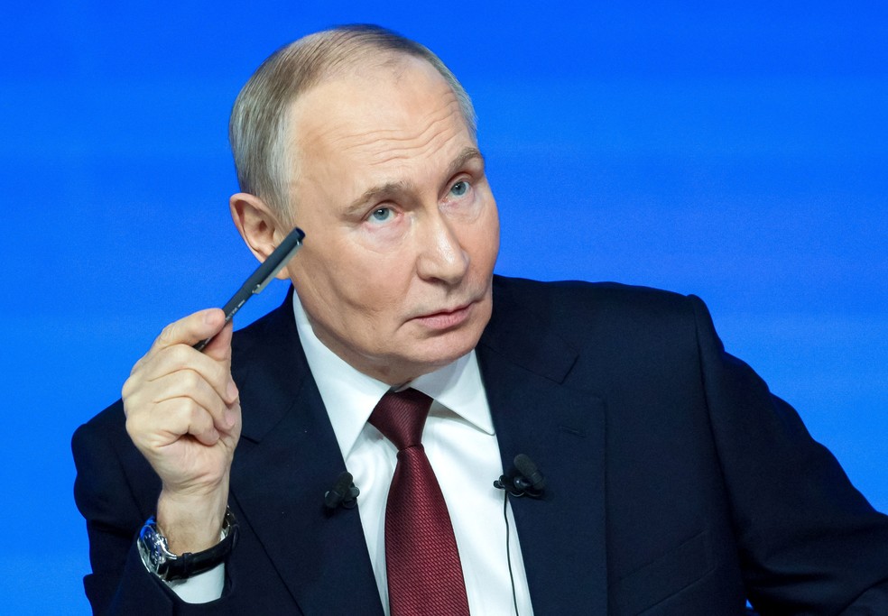 Presidente da Rússia, Vladimir Putin, em coletiva de imprensa de fim de ano em Moscou em 19 de dezembro de 2025. — Foto: Sputnik/Gavriil Grigorov/Pool via REUTERS
