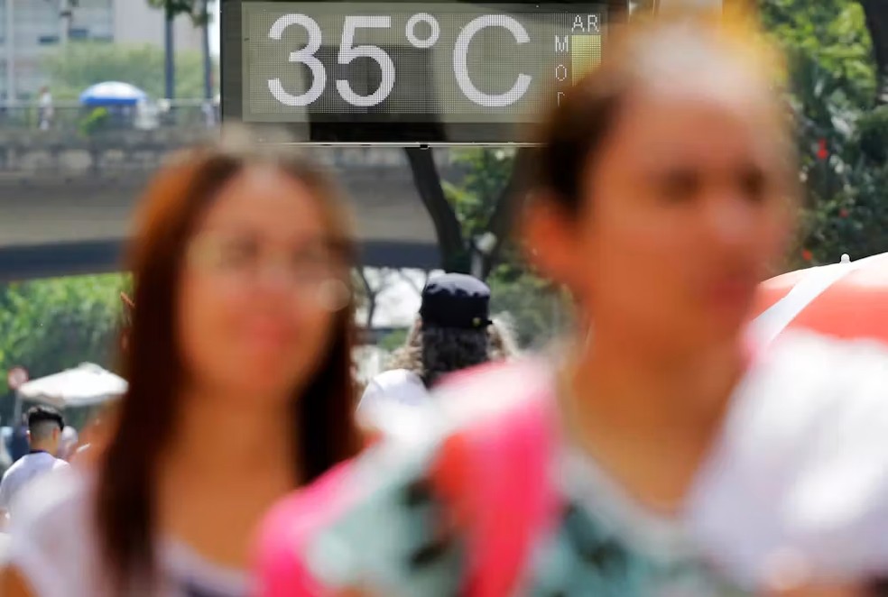 Ondas de calor atingem o centro de São Paulo, no Brasil — Foto: Nelson Antoine/Shutterstock