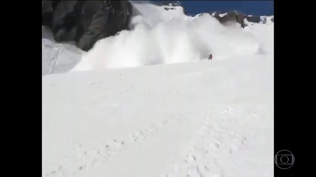 Avalanche em estação de esqui deixa um morto; buscas são suspensas ...