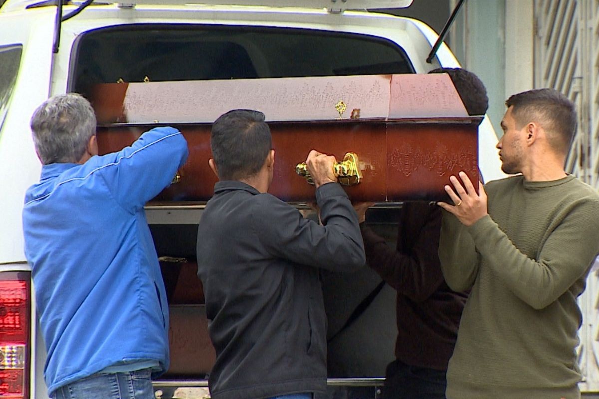 'Sempre foi uma pessoa exemplar': pastor morto ao lado da filha na Dutra é homenageado por amigos e fiéis