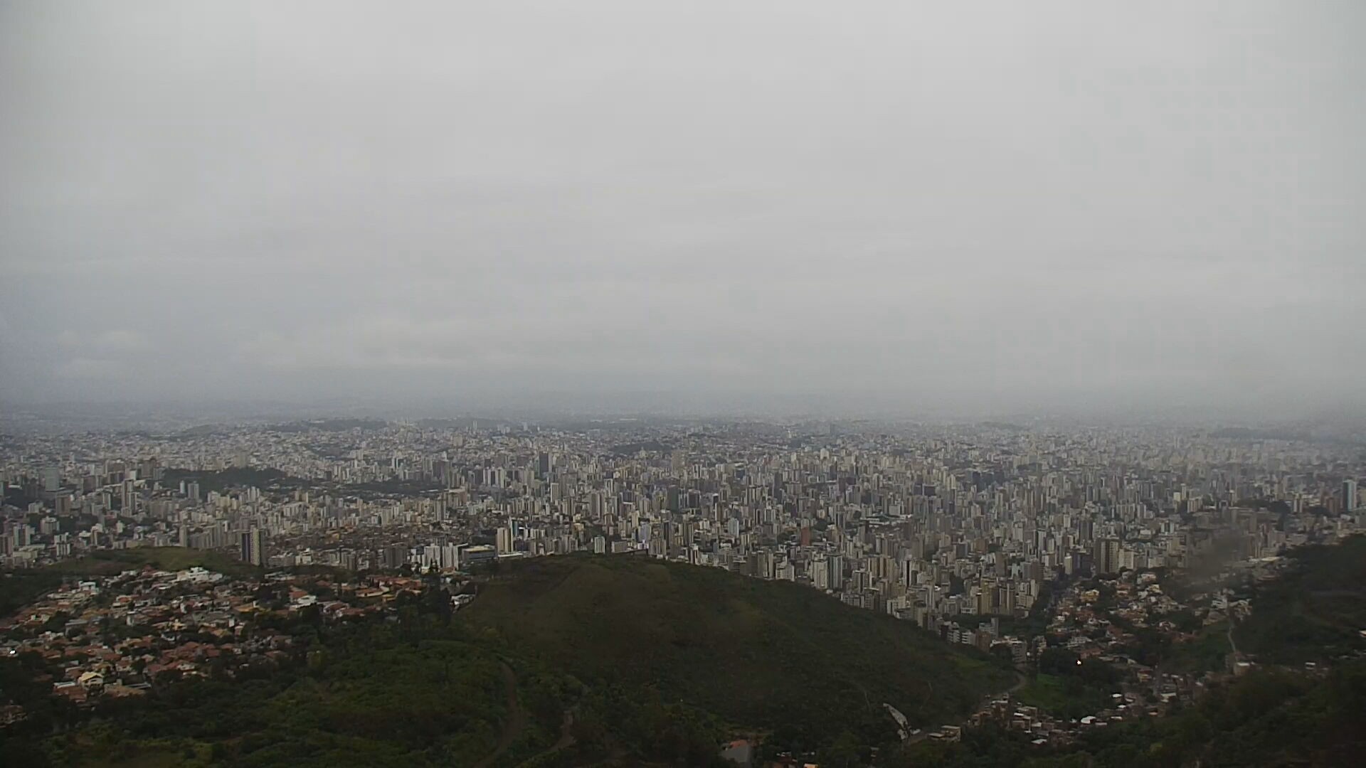 Defesa Civil estende alerta de risco geológico forte em BH até quinta-feira