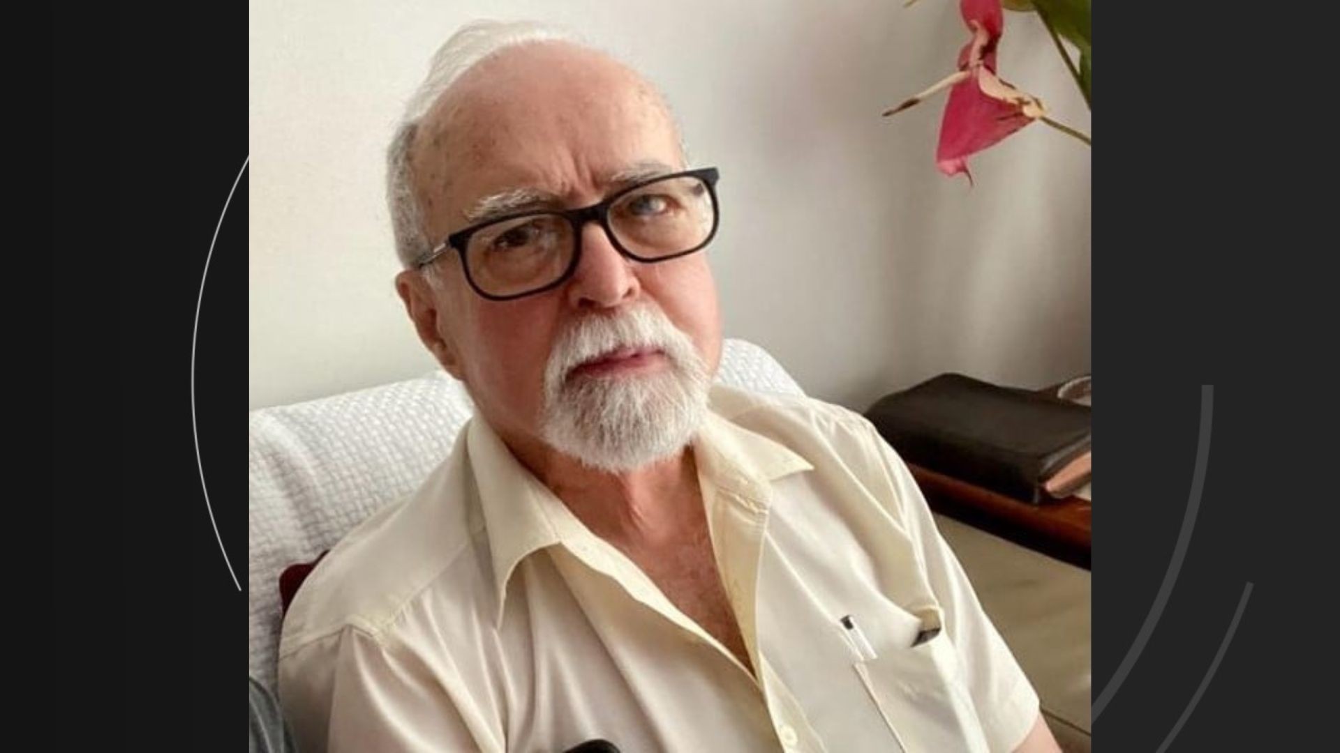 Morre aos 85 anos, em Vitória, o professor, escritor e tradutor José Augusto de Carvalho