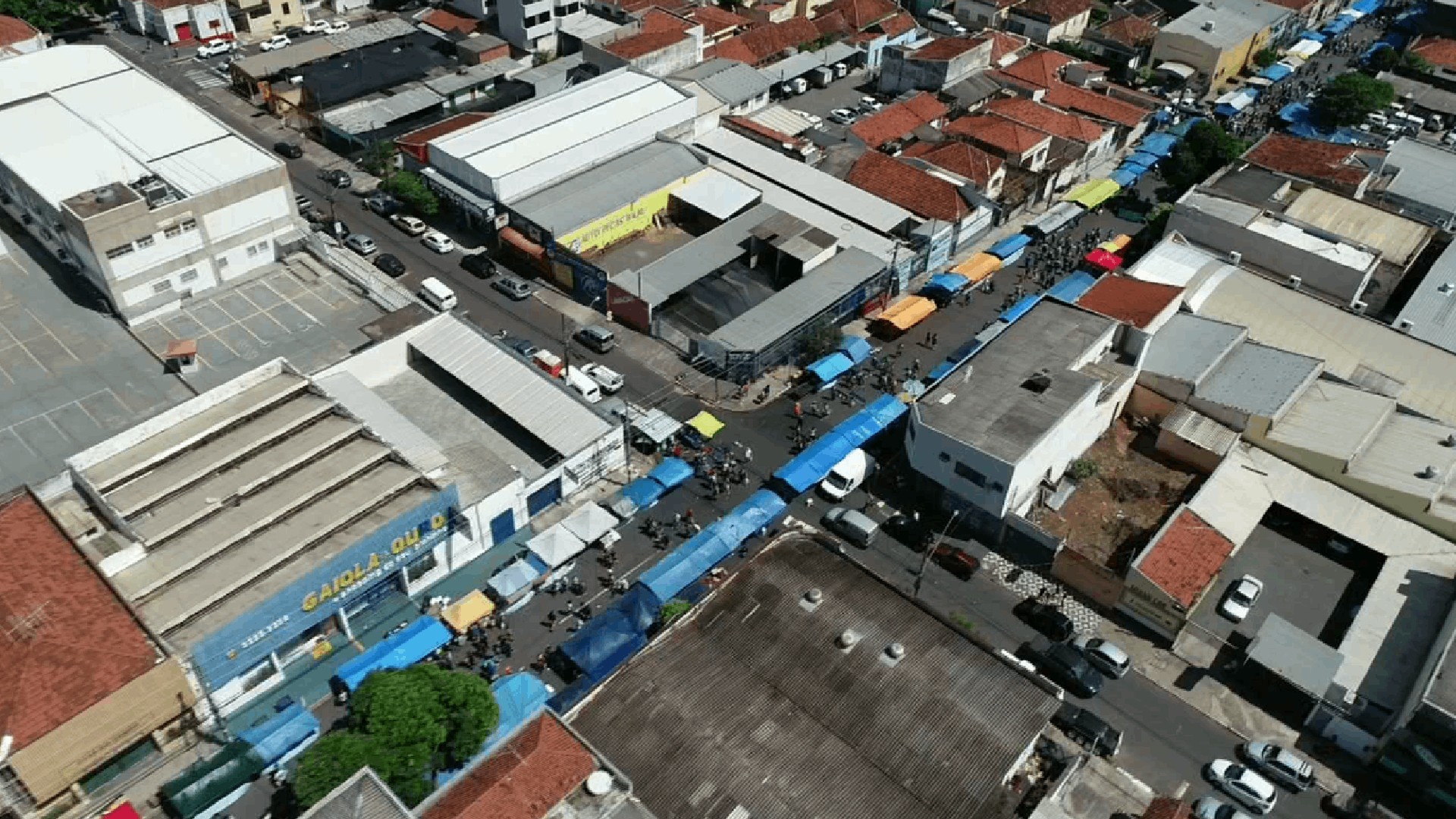 Homem é baleado enquanto comia pastel em feira no Centro de Bauru