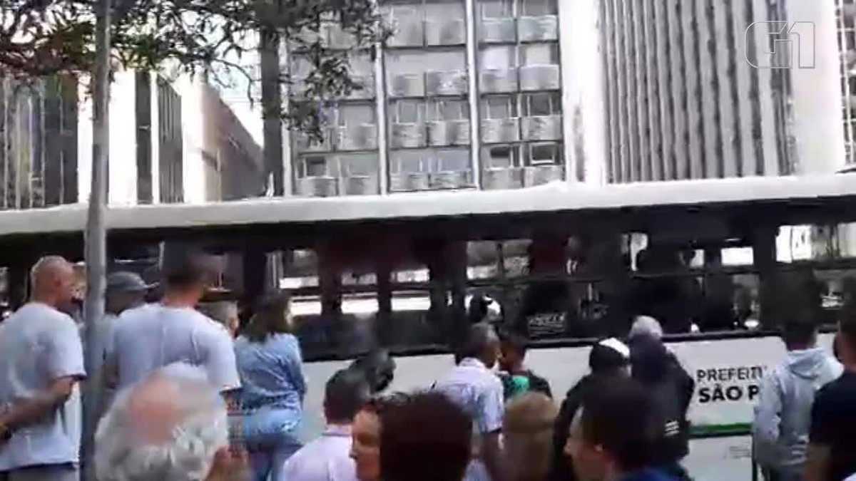 Mulher sofre assédio sexual dentro de ônibus na Avenida Paulista | São  Paulo | G1