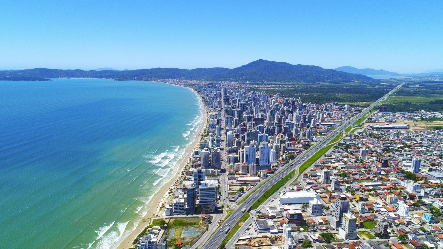Como será alargamento artificial que tenta frear erosão em cidade com o 2° m²