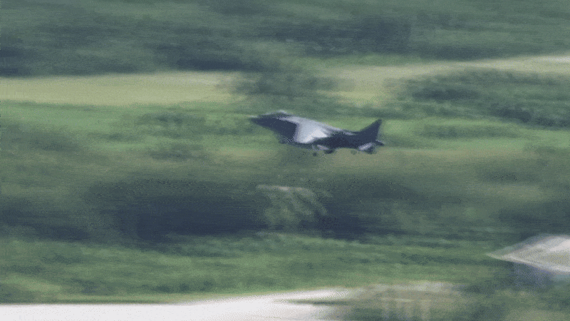 VÍDEO mostra EUA fazendo exercícios e acionando aeronaves militares no Caribe