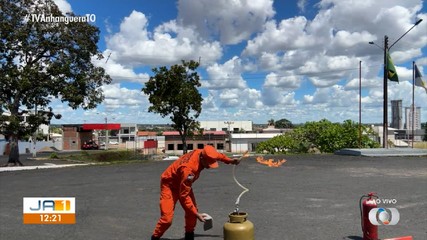 Bombeiros orientam sobre riscos de acidente com gás