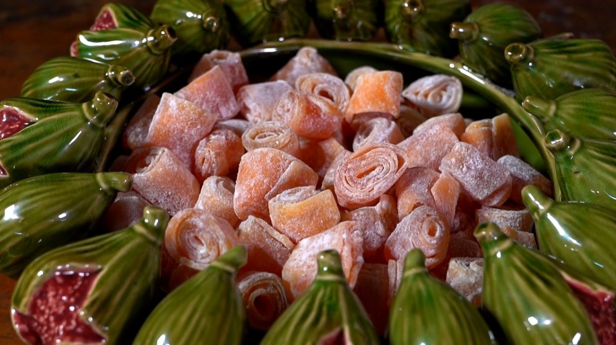 Inspirada em Cora Coralina, aprenda receita de mamão cristalizado para o Dia das Mães