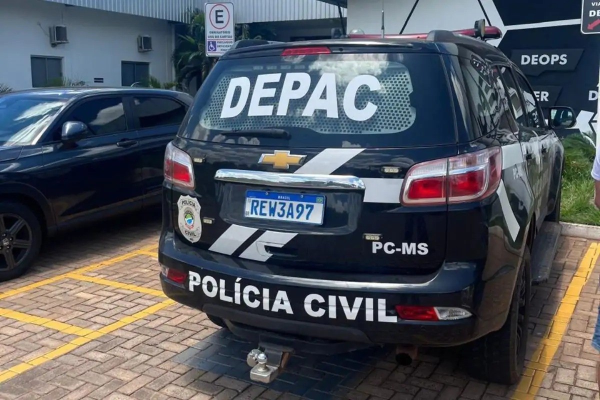 Homem é morto a golpes de foice e suspeito obriga testemunhas a jogar corpo em córrego de MS