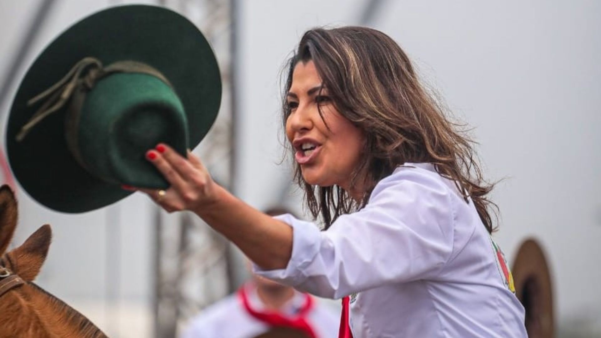 'Um povo que não cultua suas tradições, não prospera': futura primeira-dama do RS pretende levar cultura gaúcha às escolas