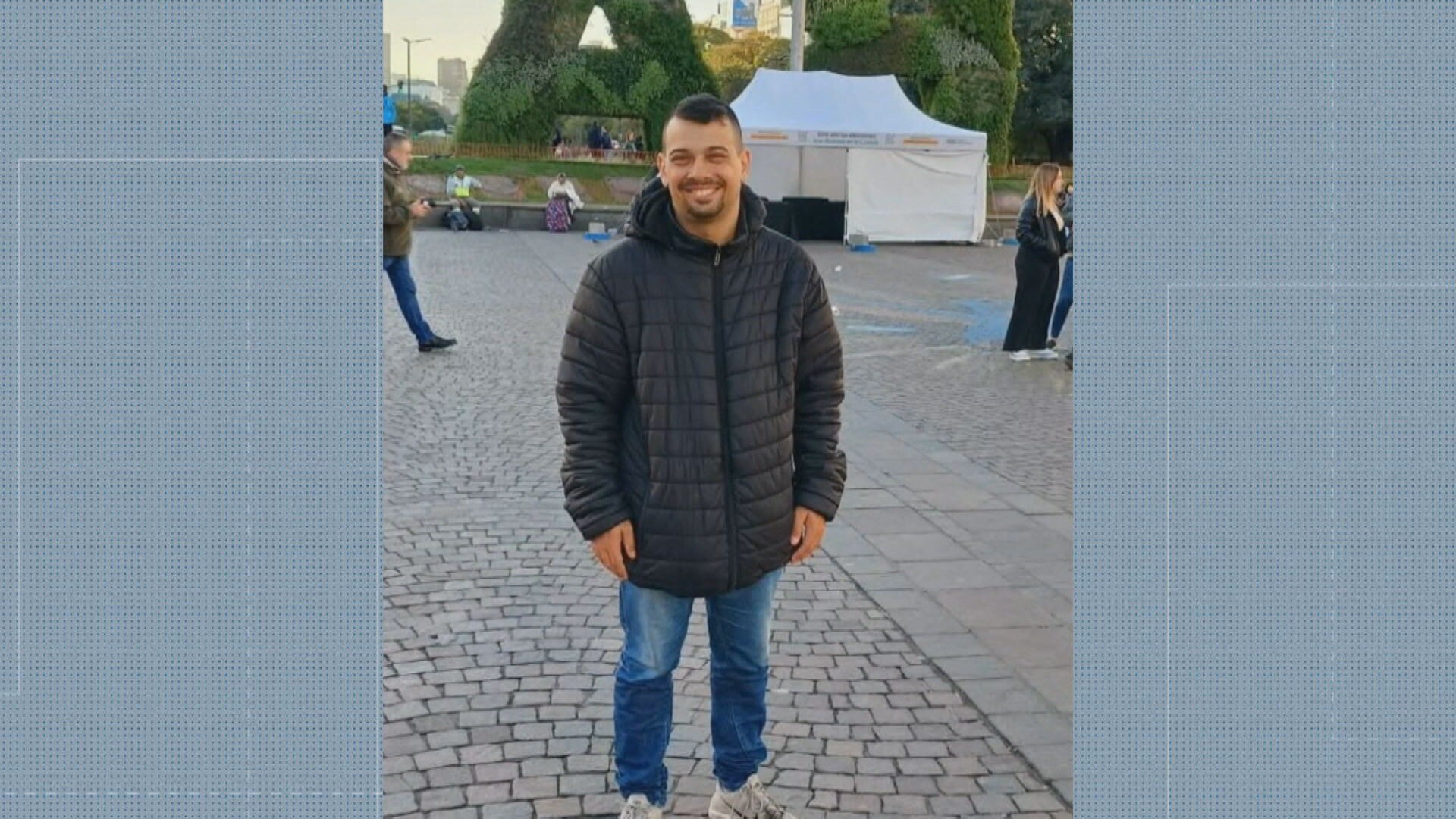 Família de jovem contaminado por ácido durante hemodiálise denuncia que laudo da morte ainda não saiu