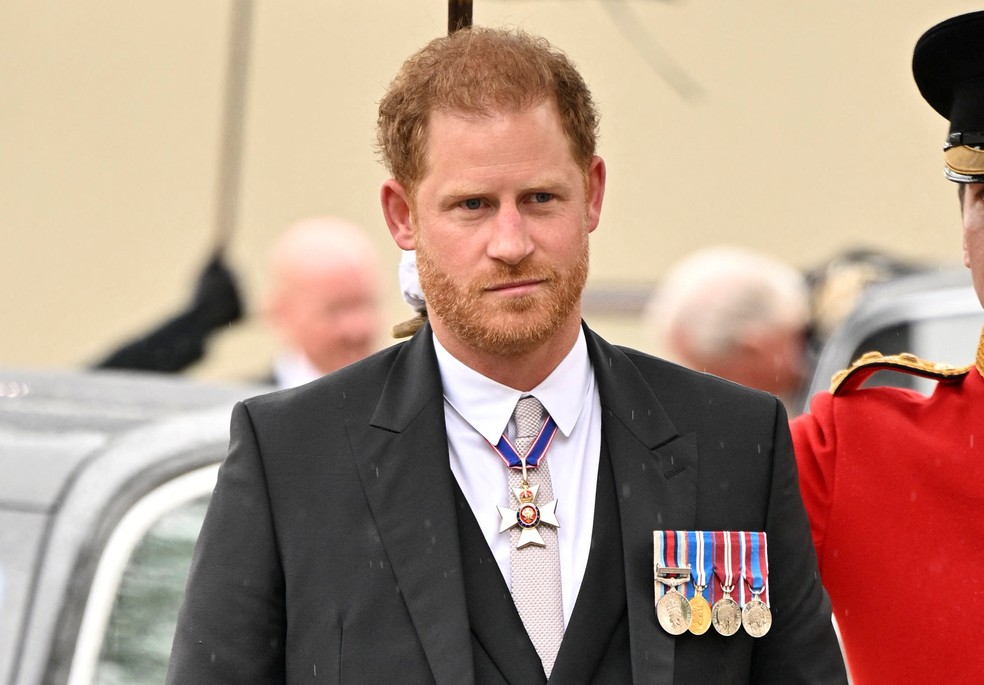 Príncipe Harry na cerimônia de coroação do rei Charles III e da rainha Camilla, na Abadia de Westminster, em Londres, em 6 de maio de 2023 — Foto: Andy Stenning/Pool via Reuters