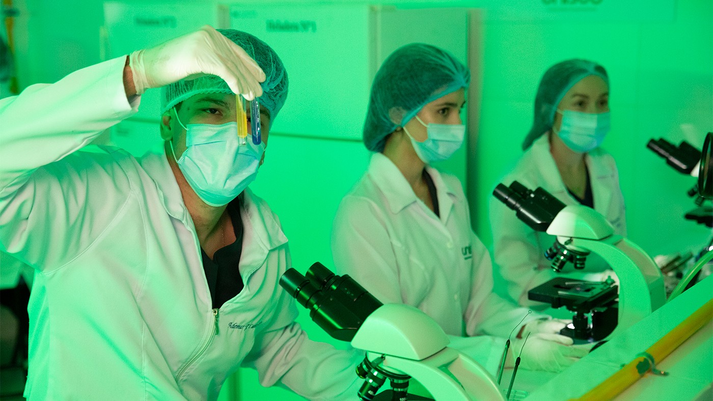 Por que brasileiros estão trocando faculdades do Brasil pela UNISUD, no Paraguai?