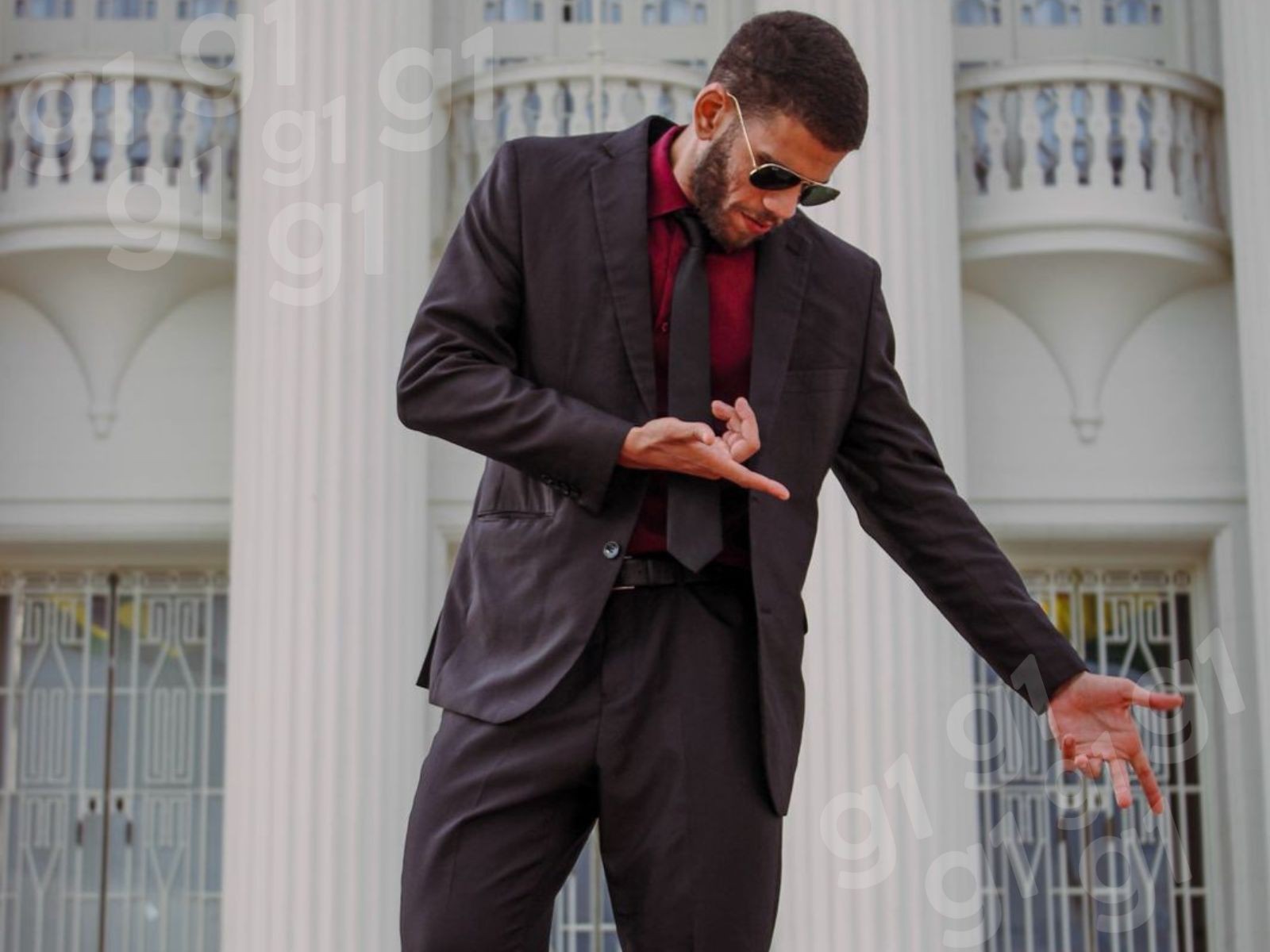 Influenciador ganha fama internacional após criar 'trend' de dança com cenários do AC: 'Sem acreditar'