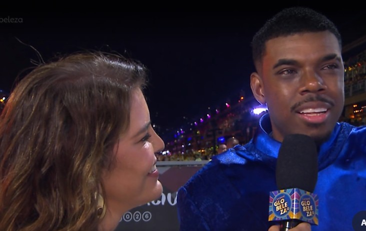 Filho de Gilsinho, intérprete da Portela que morreu em 2025, se emociona antes de desfile: 'Espiritualmente está aqui'