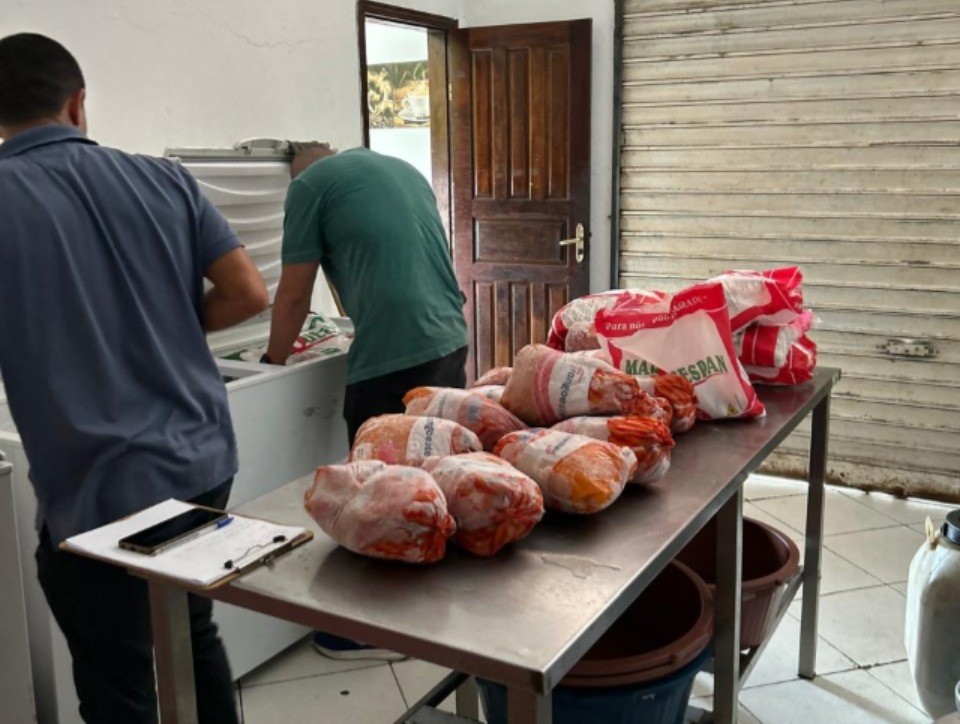 Proprietário de mercado é preso por vender alimentos estragados e fora da validade em Porto Real