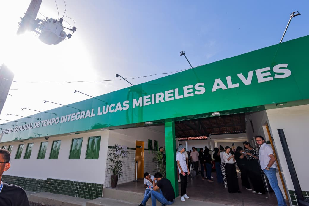 Governo transforma escola da zona rural de Teresina que é destaque em competições