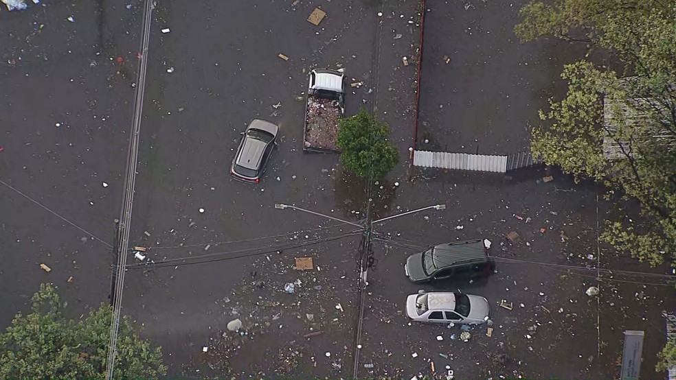 Região do Canindé, na Zona Norte, durante chuvas desta quarta-feira (7) — Foto: Reprodução/TV Globo
