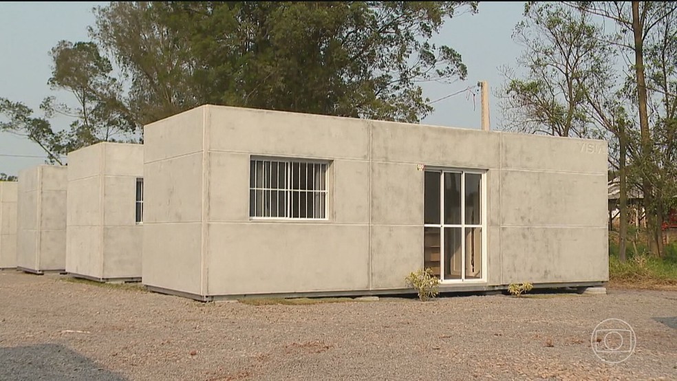 Centenas de gaúchos ainda vivem em abrigos seis meses depois das enchentes no Rio Grande do Sul — Foto: Reprodução/TV Globo