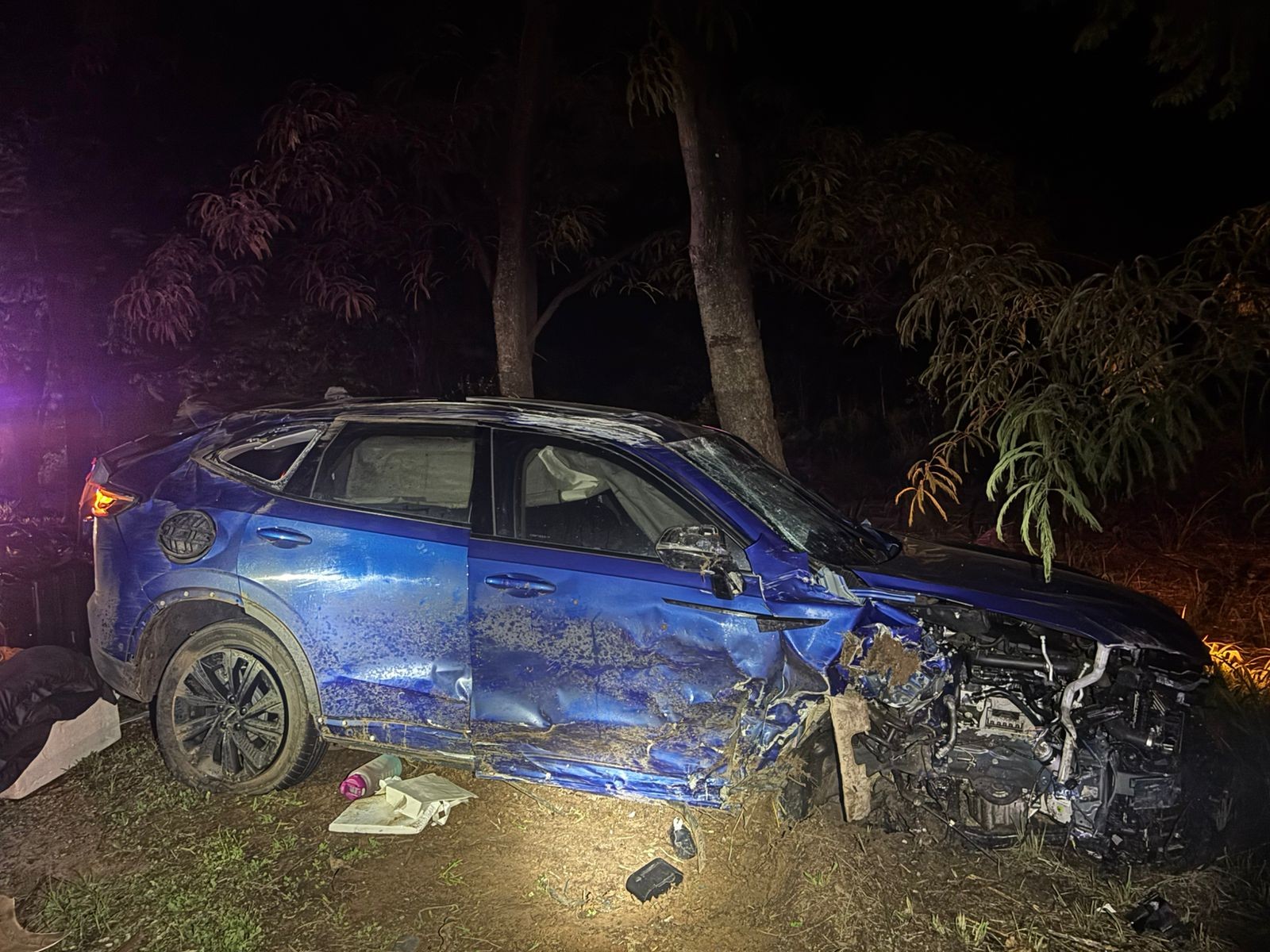 Médica morre em acidente entre dois carros e uma carreta na BR-040 em MG