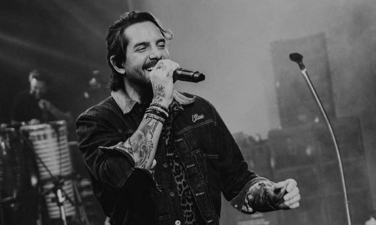 Felipe Pezzoni anuncia saída da Banda Eva 