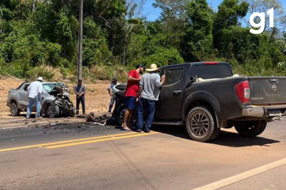 Acidente entre caminhonete e pick-up deixa 3 mortos e 3 feridos na MT-208 — Foto: Reprodução