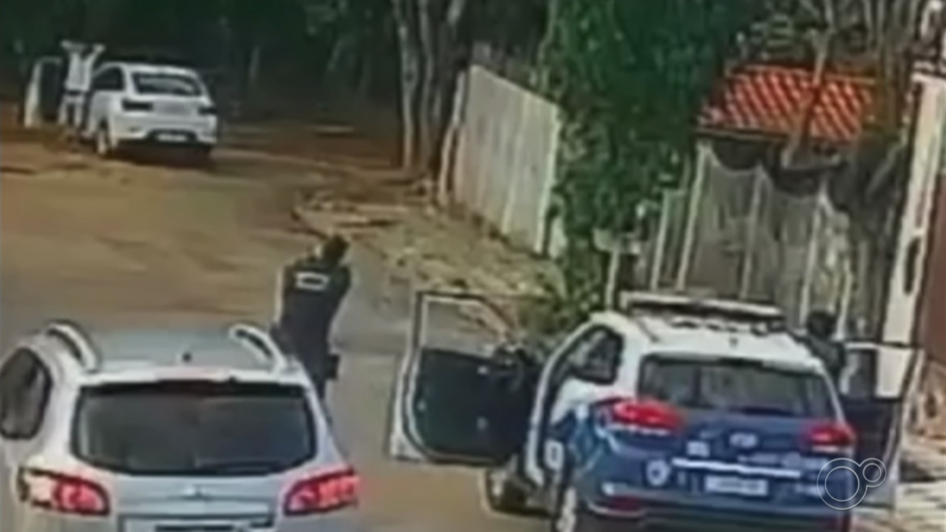Vídeo mostra prisão de homem que atirou contra casal em briga de trânsito em Sorocaba