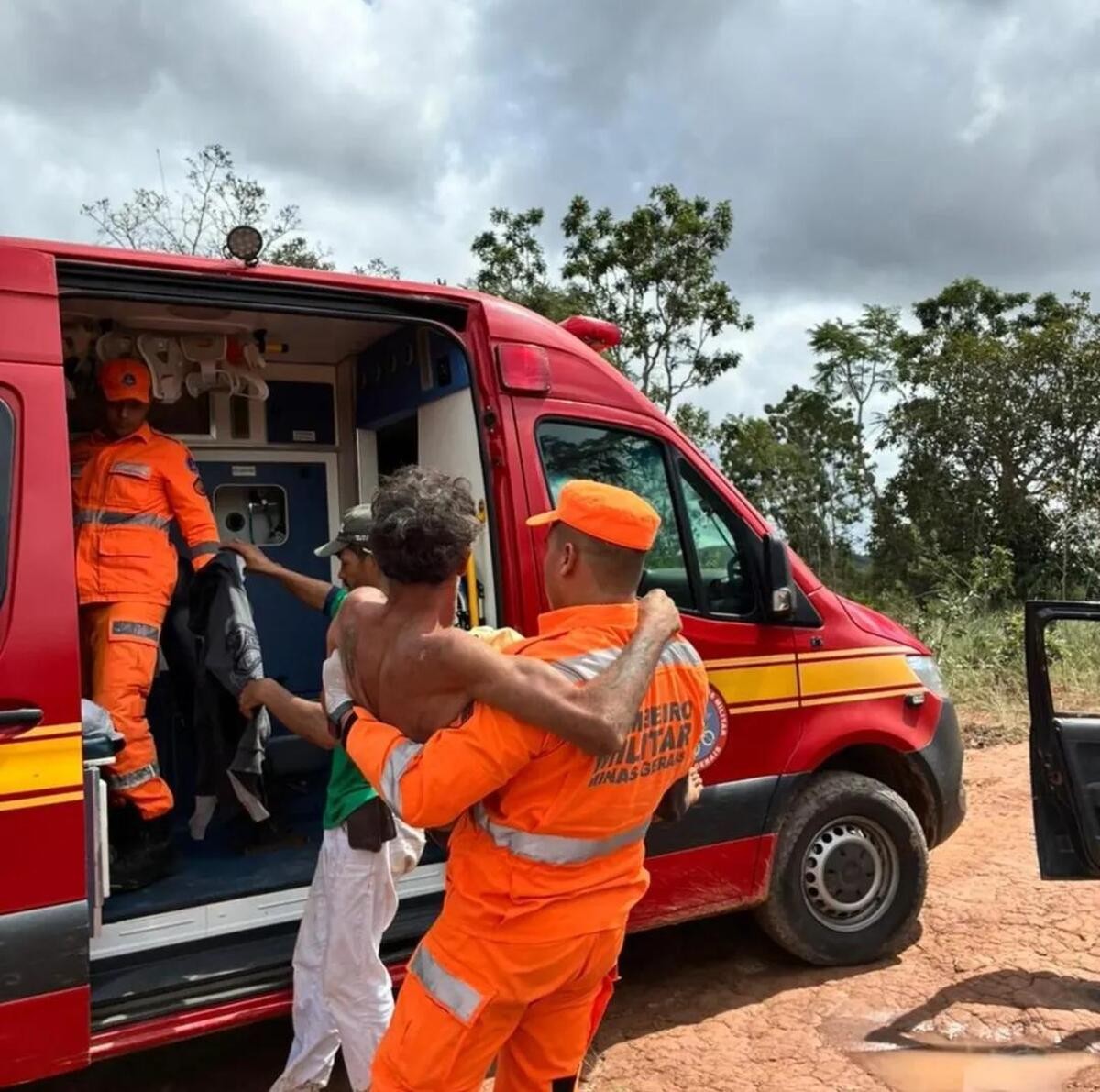 Quatro dias perdido em mata, homem sobrevive tomando água de poças e de ribeirão em MG