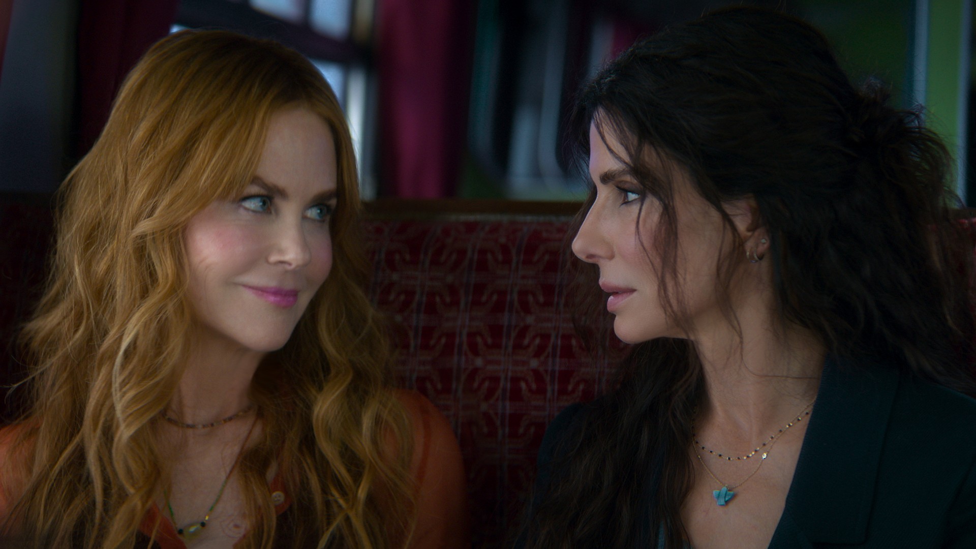 'Da magia à sedução: feitiço de amor' vale apenas por carisma de Sandra Bullock e Nicole Kidman; g1 já viu